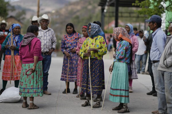 Tarahumara runners store